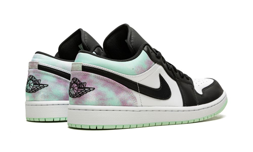 Jordan 1 Low Tie-Dye - OnSize