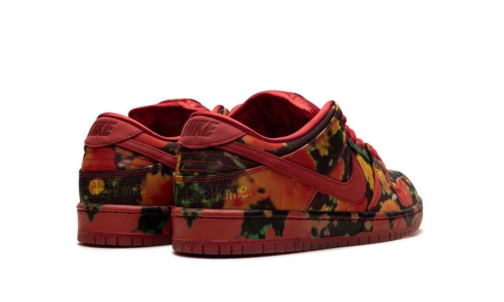 Nike SB Dunk Low The Wizard of Oz Poppy Field