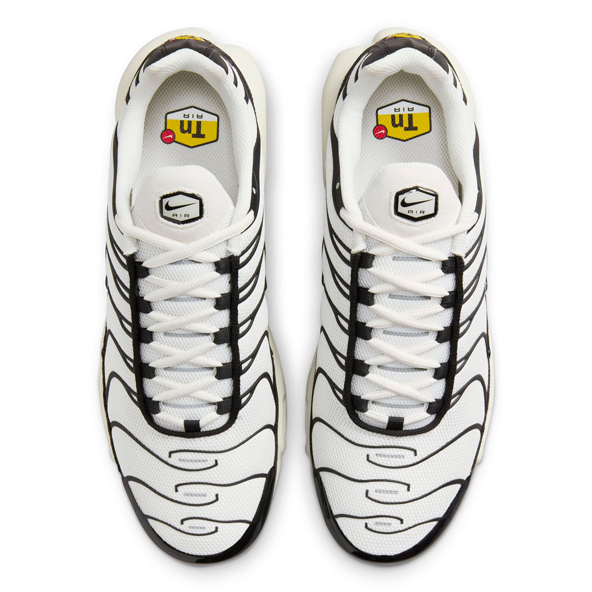 Nike Air Max Plus Panda – felülnézet, nyelv és belső részlet