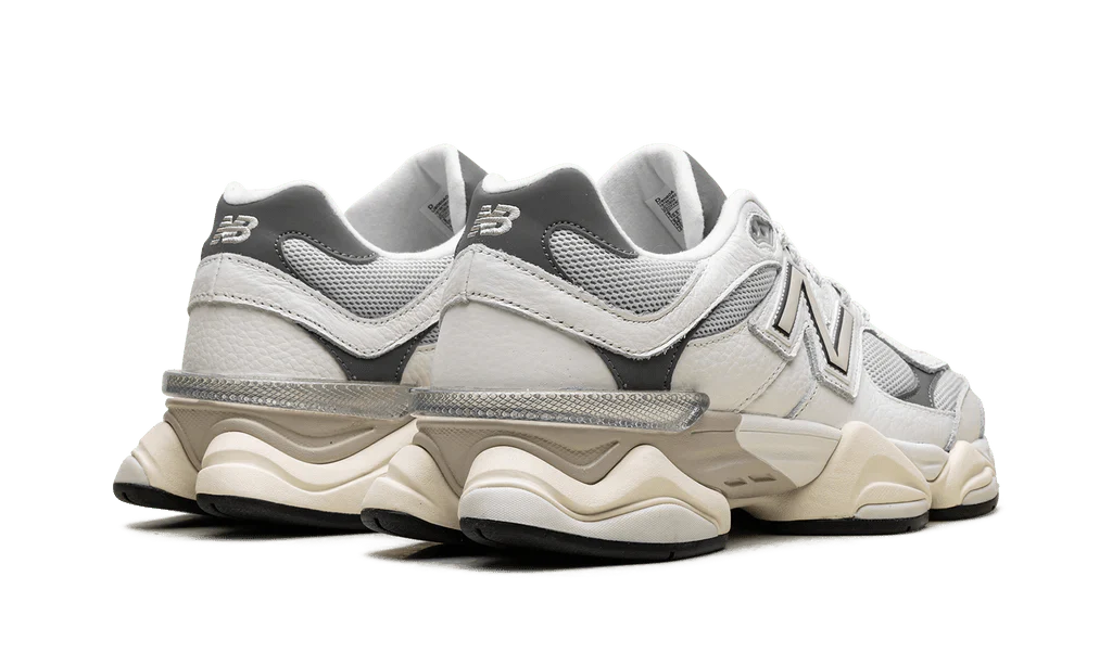 New Balance 9060 Sea Salt Castlerock - OnSize
