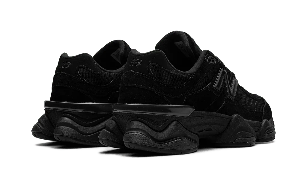 New Balance 9060 Triple Black - OnSize