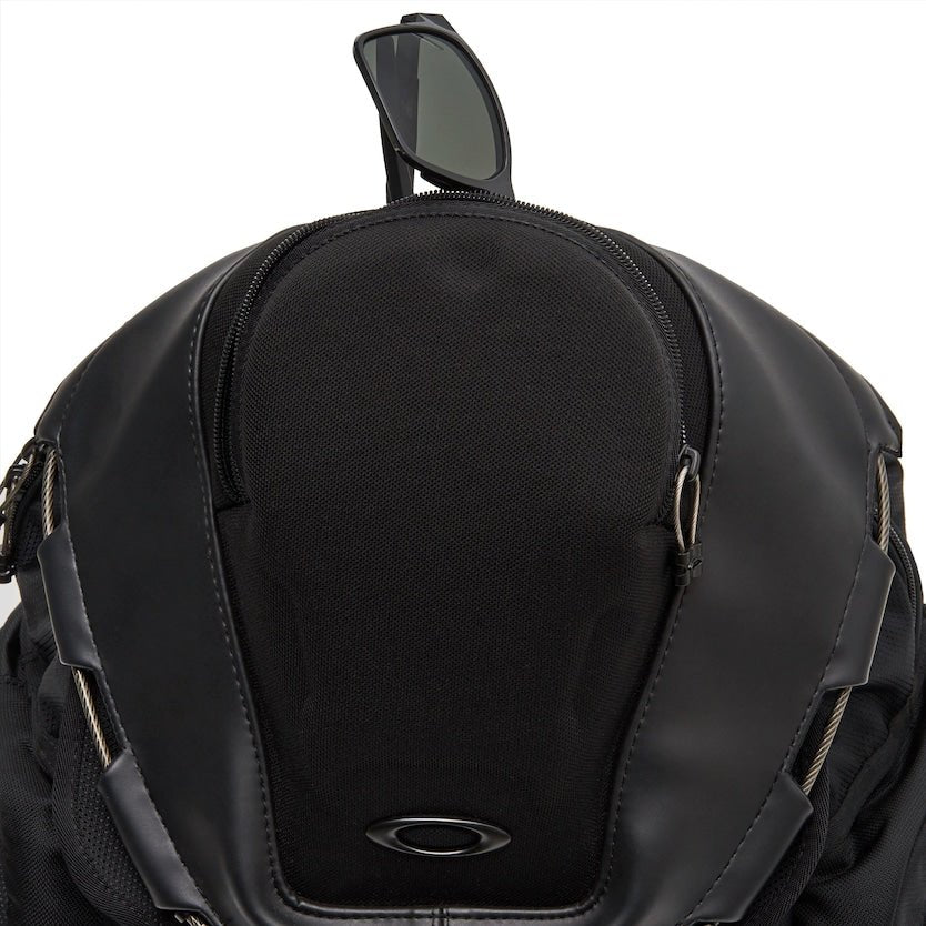 Oakley Kitchen Sink Backpack Stealth Black - OnSize