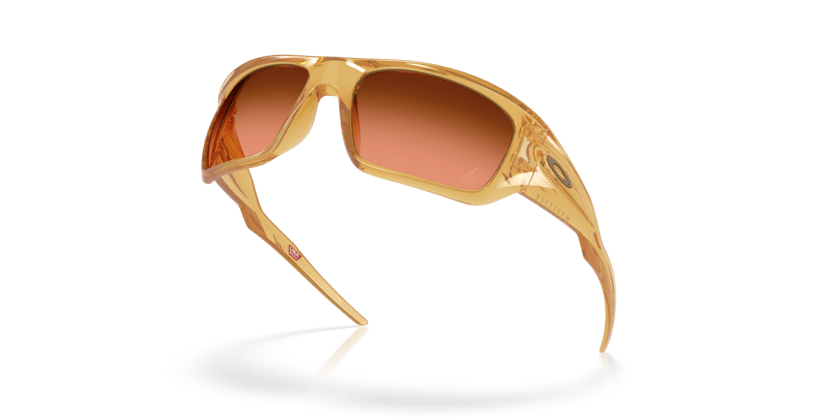 Oakley Masseter Translucent Light Curry - OnSize
