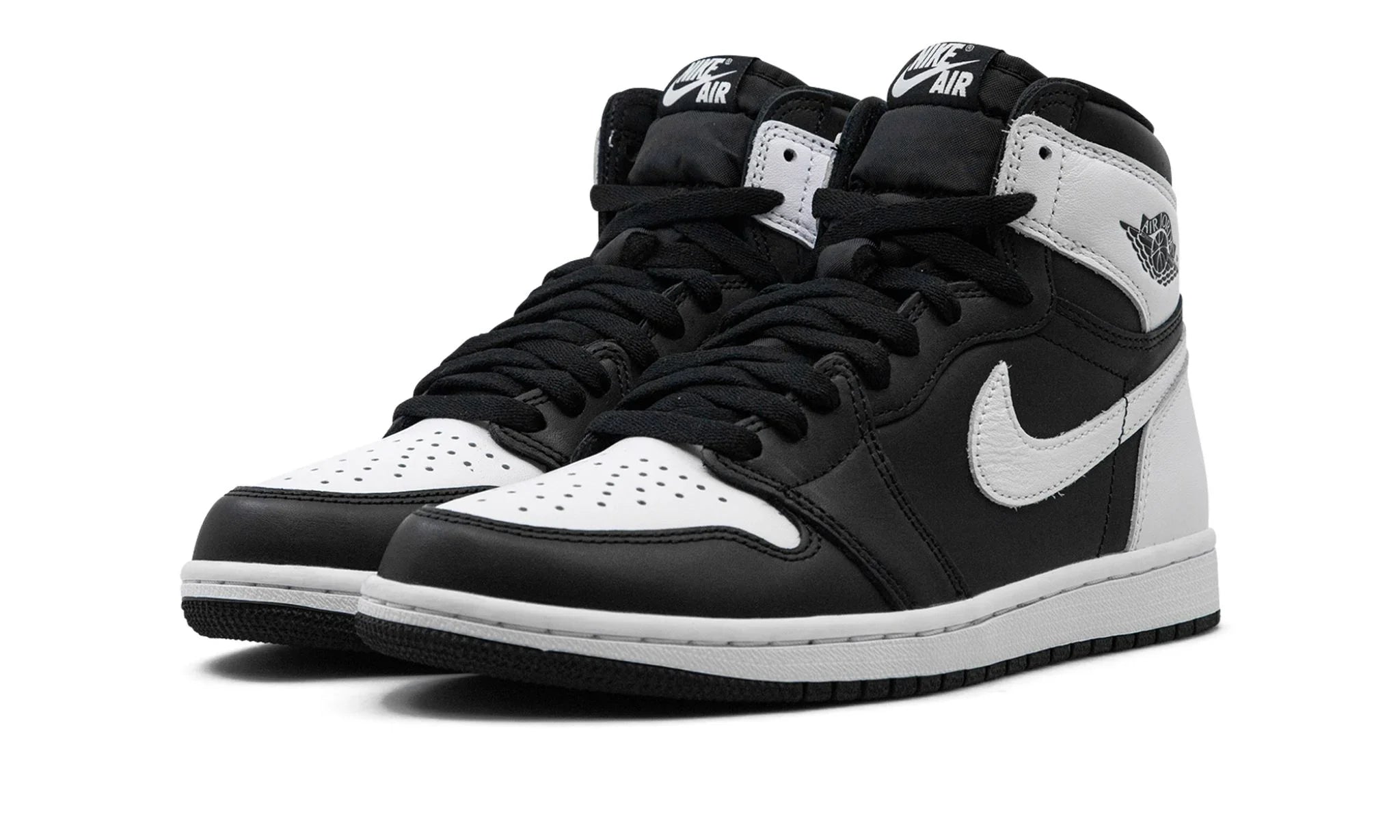 Jordan 1 Retro High OG Black White - OnSize
