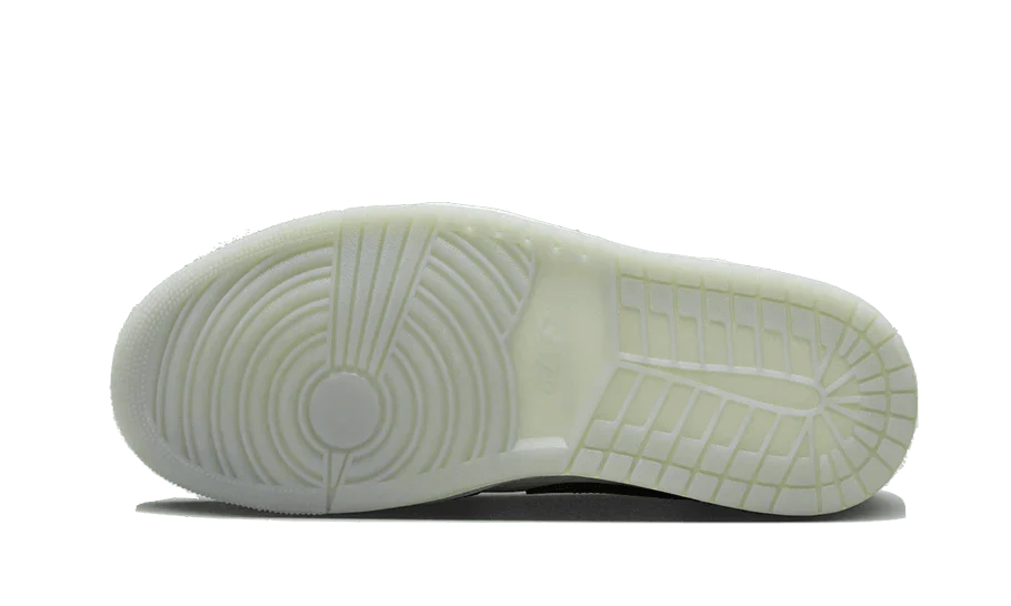 Jordan 1 Retro Low OG Year of the Dragon (2024) - OnSize