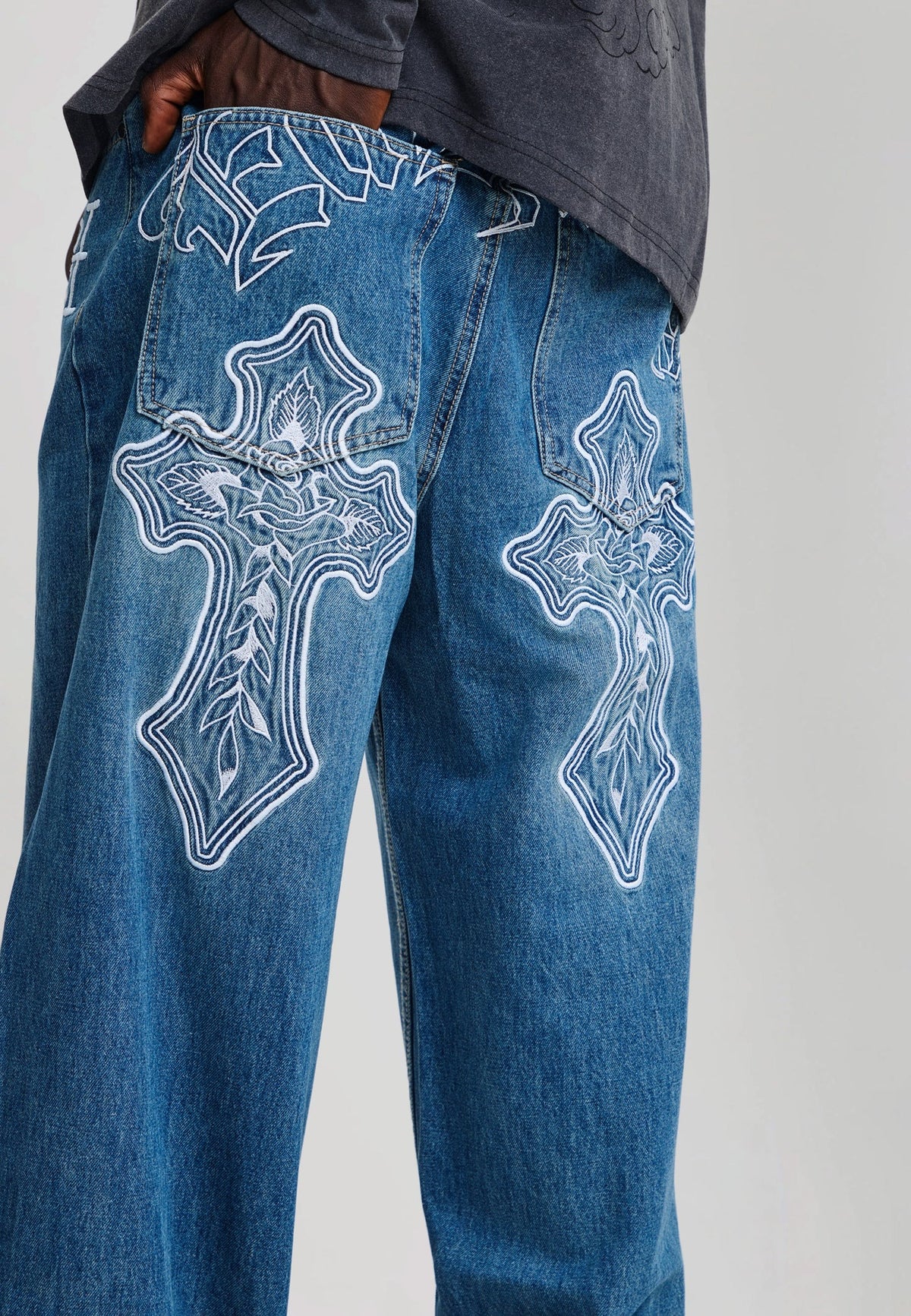 Ed Hardy Gothic Contrast Cross Xxtra Jeans Mid Blue