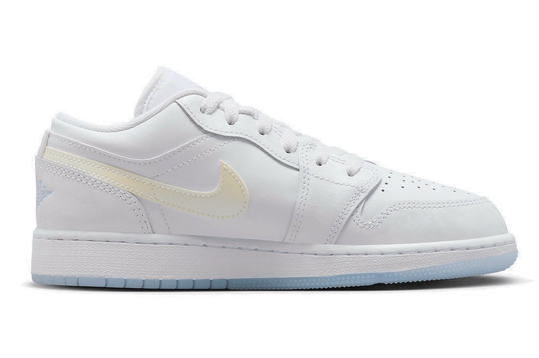 Jordan 1 Low SE Glitter Swoosh - OnSize