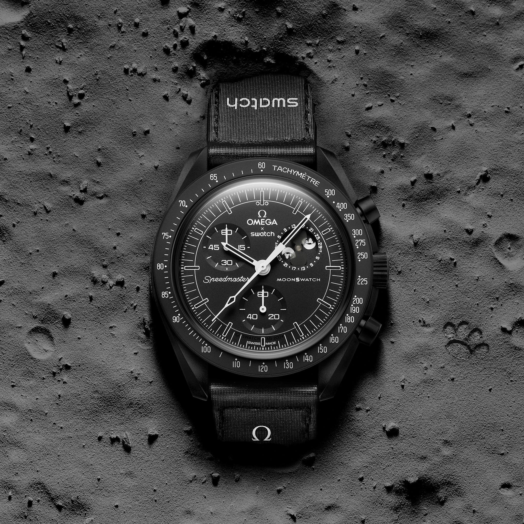 Swatch x Omega Bioceramic Moonswatch Mission To Moonphase Snoopy Black
